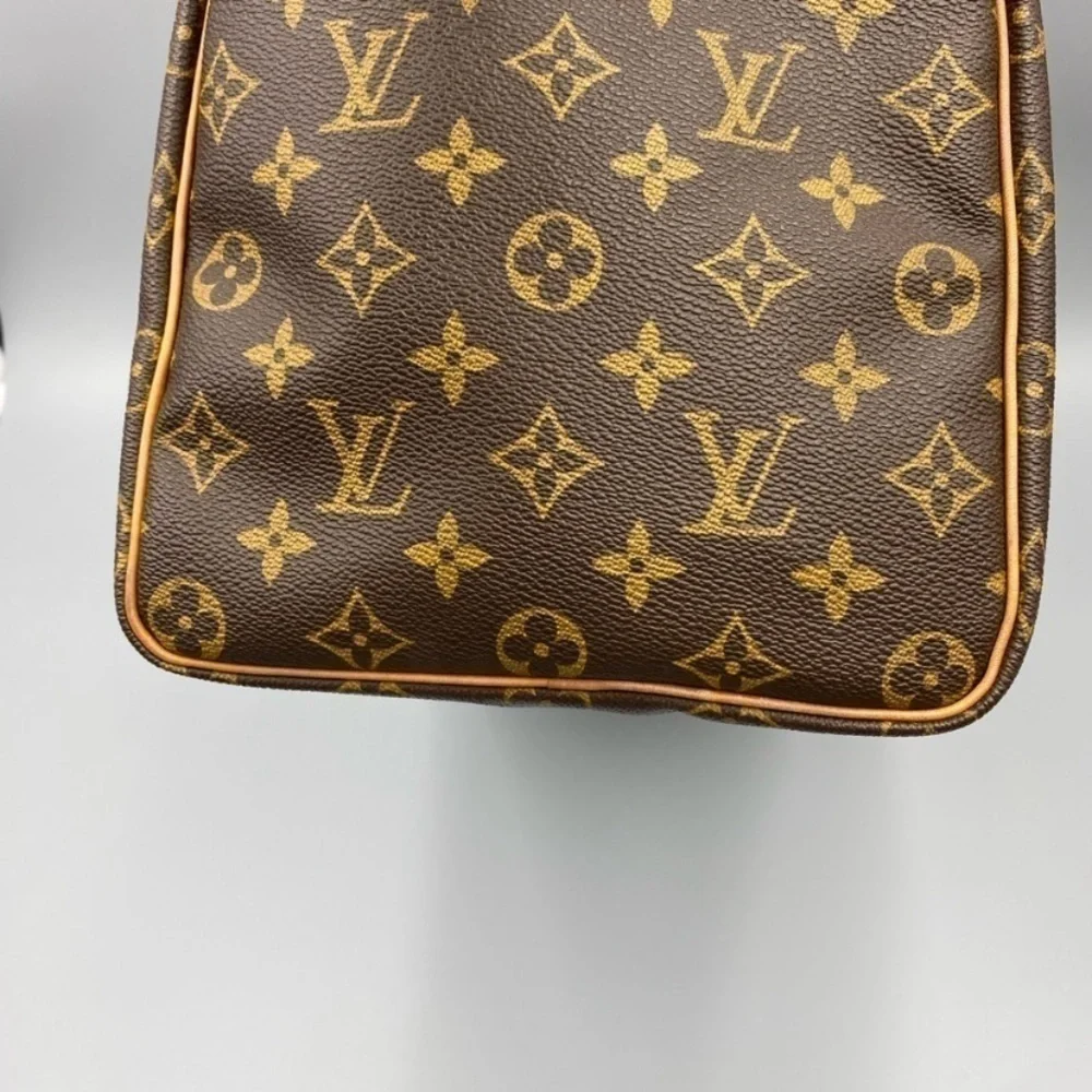 Louis Vuitton Monogram Speedy 40 Bag